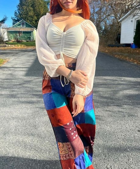 Alicia Atout best star photos