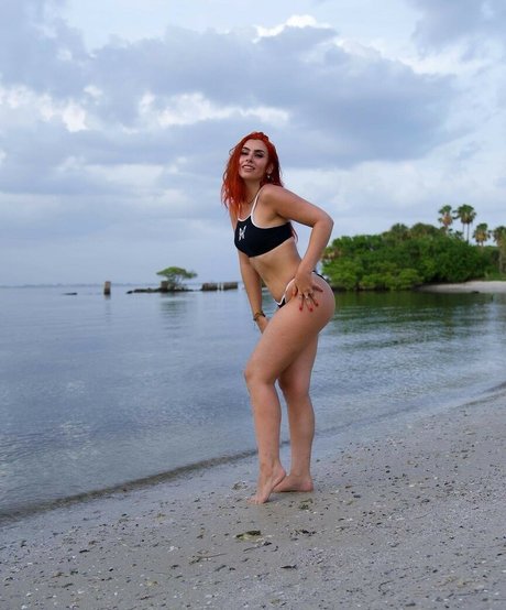 Alicia Atout pornstar naked images