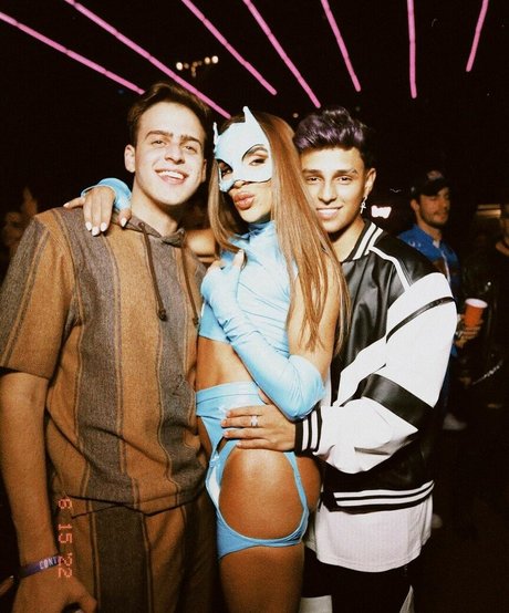 Rafa Uccman star art photos