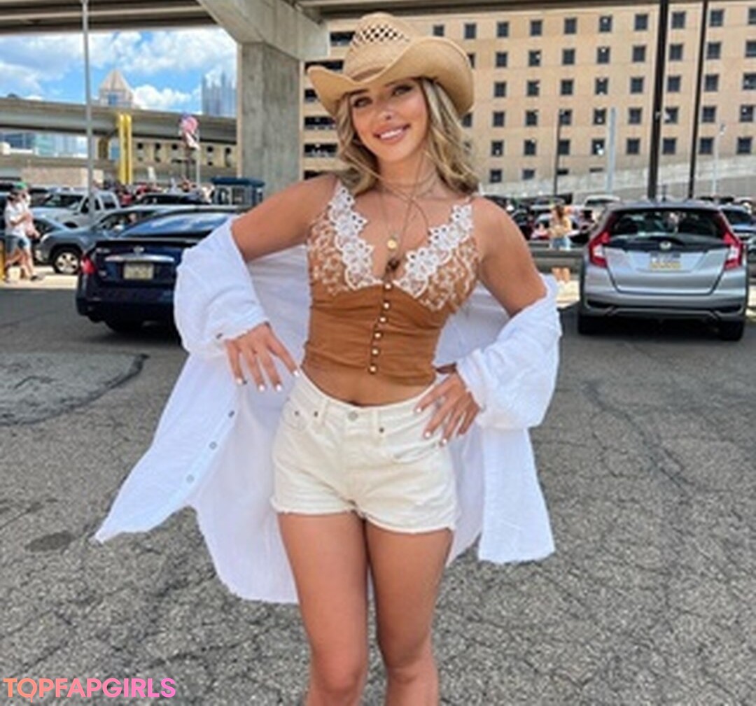 outside onlyfans pretty photos