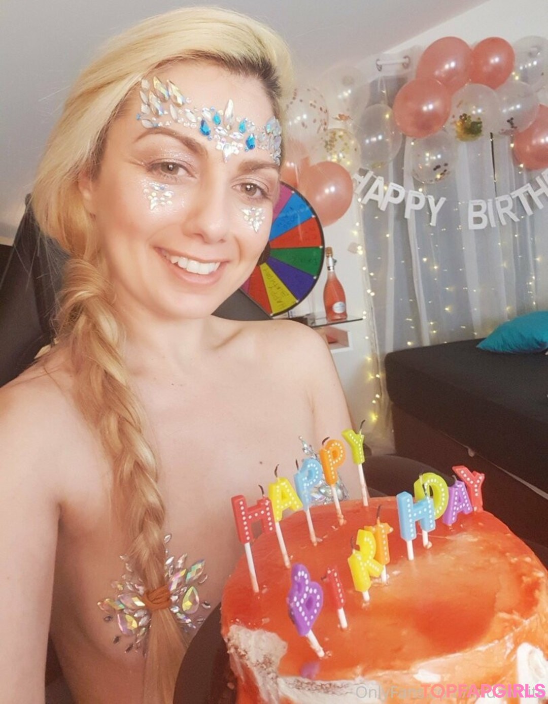 LindaWhite exclusive pornstar img