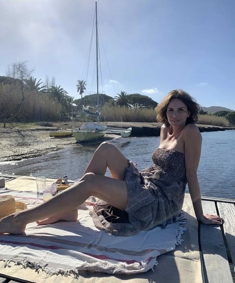 Andja Lorein adult star img