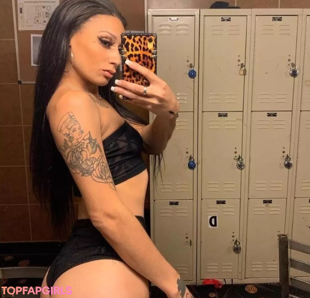 Ferrri Fine model pics