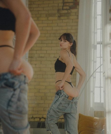 Victoria Stirling pornstar xxx pictures