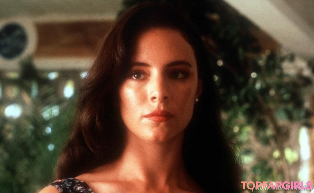 Madeleine Stowe free actress picture