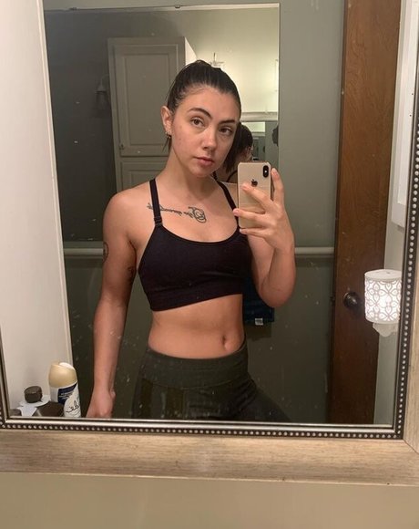 Octavia Jade exclusive model img