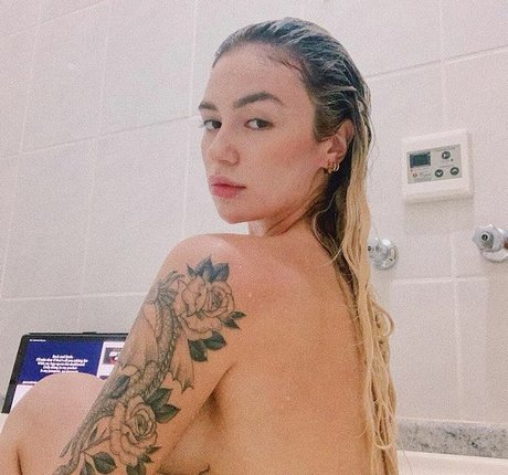 Mayumi Wada model naked pics