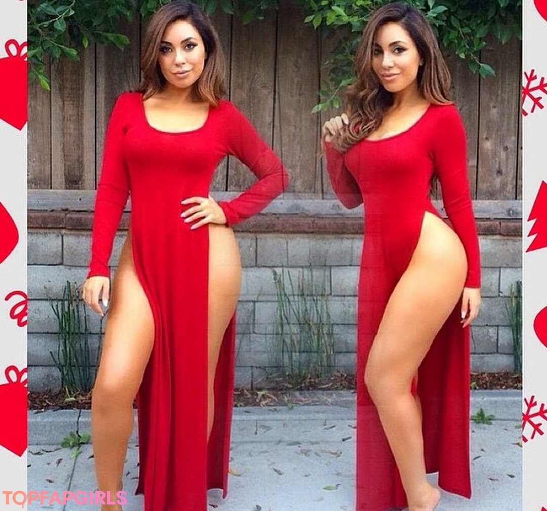Uldouz Wallace pornstar hot pic