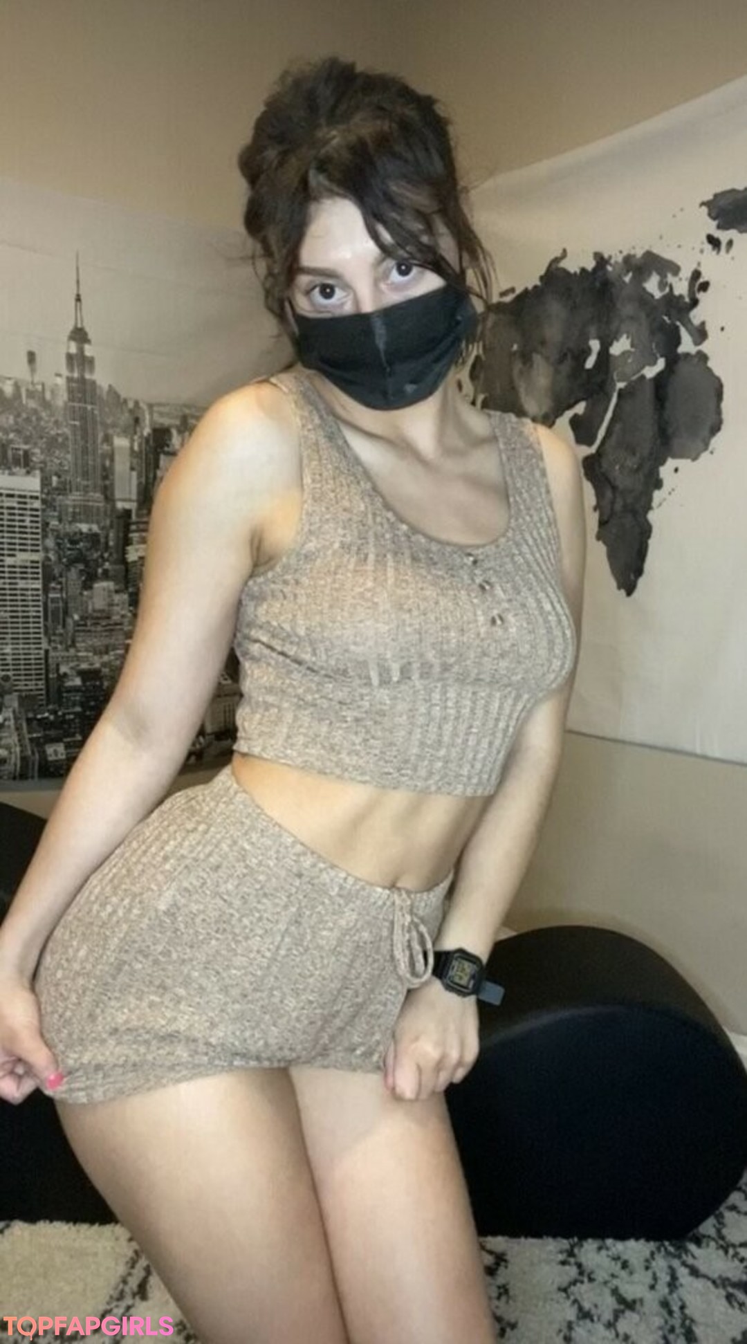 caybops porn actress img