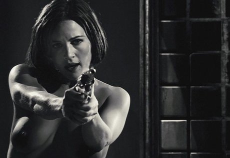 Carla Gugino model best img