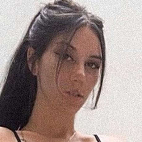 Beluottobri porn star img