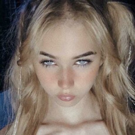 Hannaalexis nude actress img