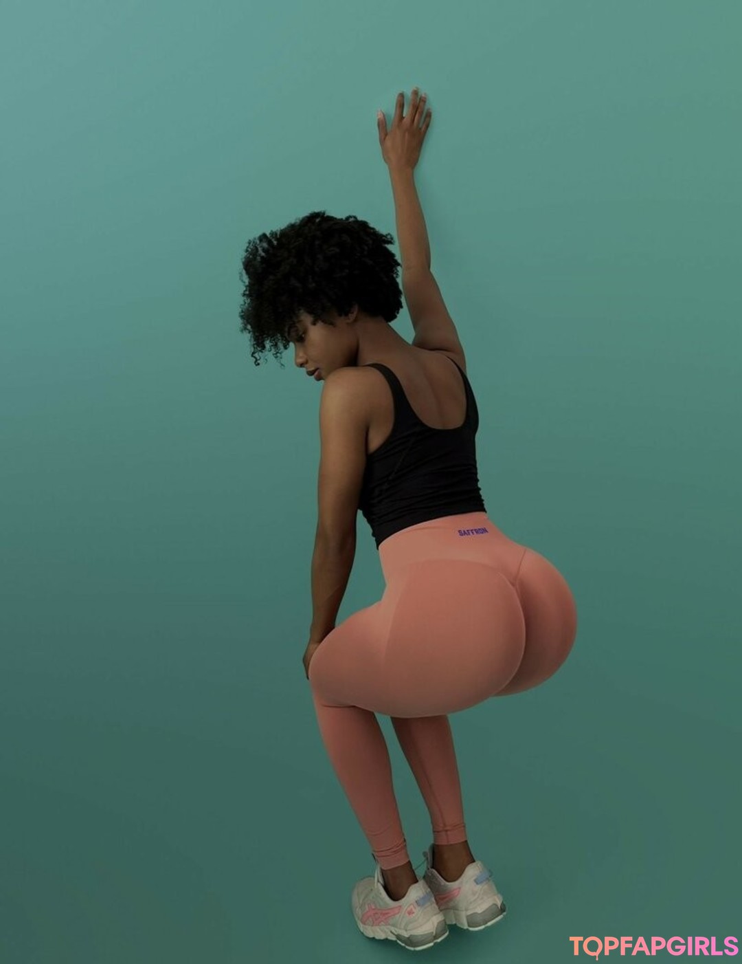 Saffronnn pornstar images