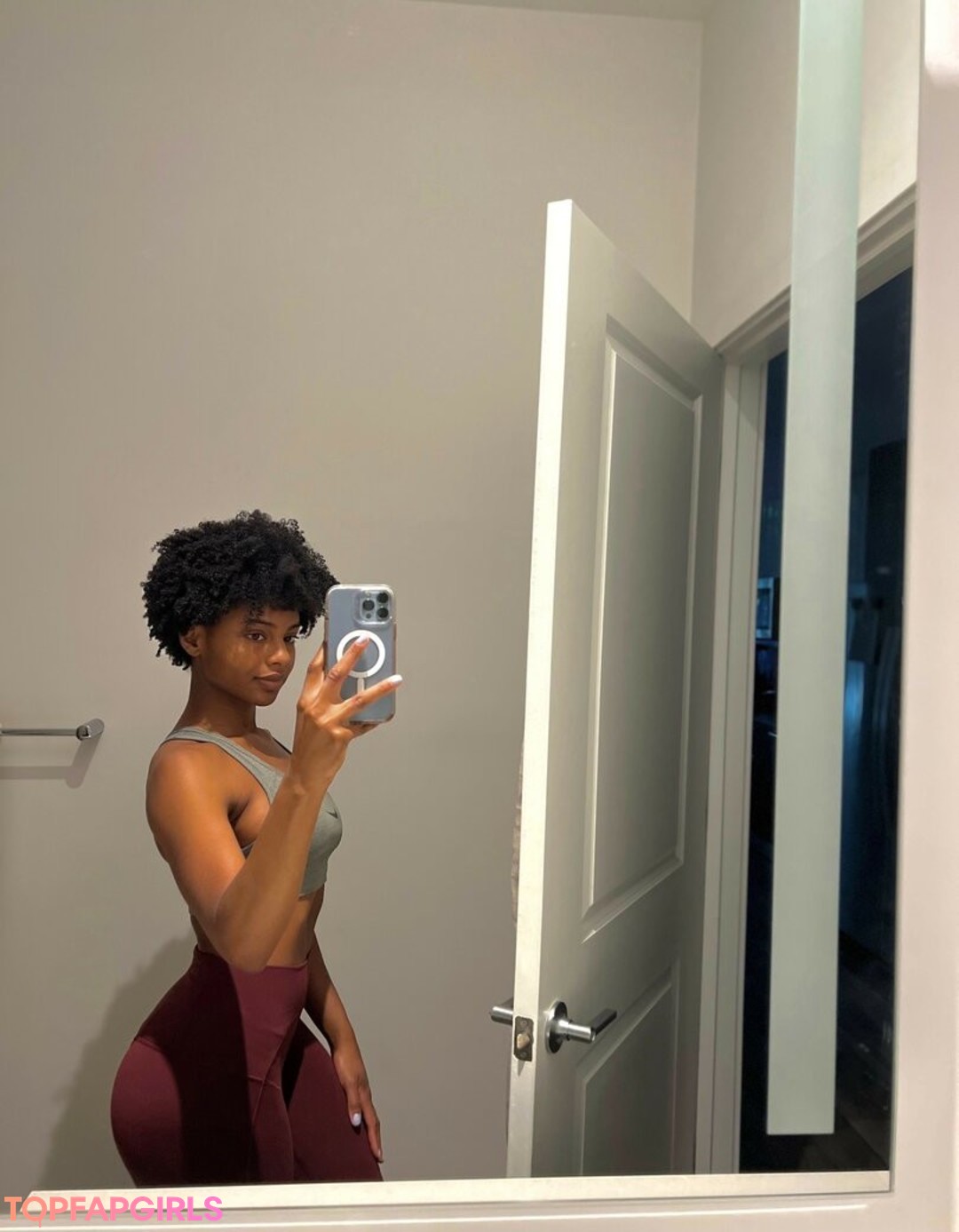 legging onlyfans art naked image