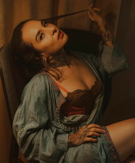 Tatiana Shmayluk hot model pics