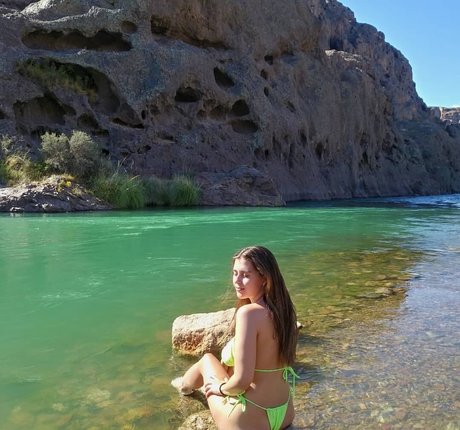 teen shemale onlyfans erotic pics