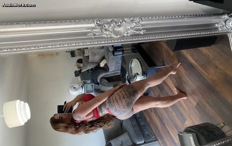 Louise McNamara star sexy gallery