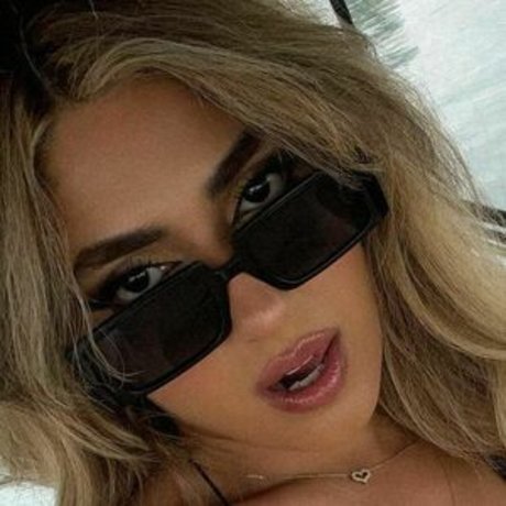 romitavlz pornstar erotic photo