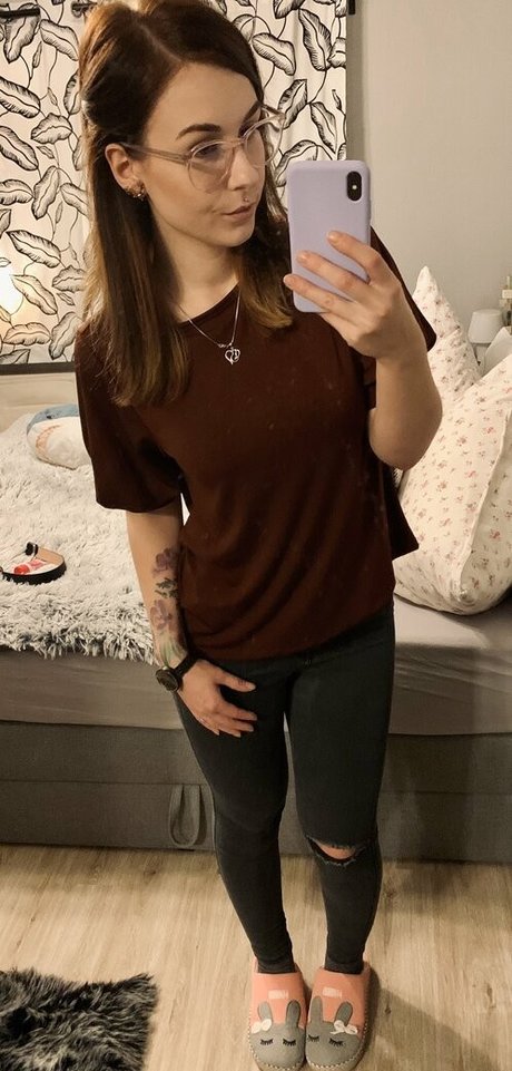 romisu nice model gallery