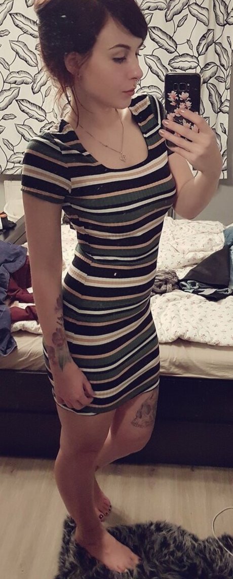 romisu hot actress picture