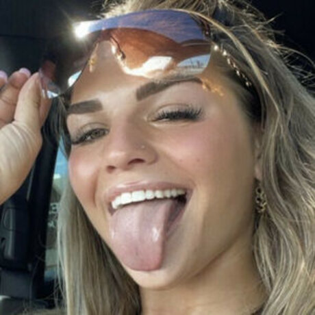 blowjob brunette onlyfans sexy xxx images