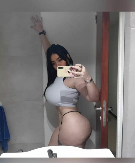 ruthiwo1 porn model photos