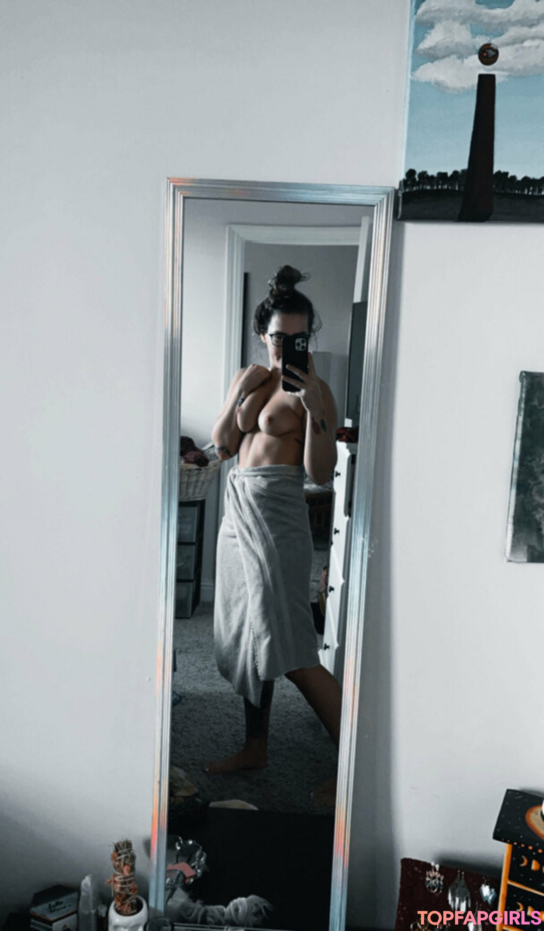 juustjuliaa2 model nude pic