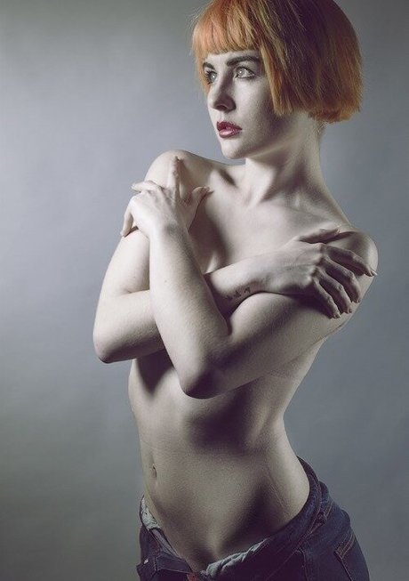 Leahloveschief adult model archive