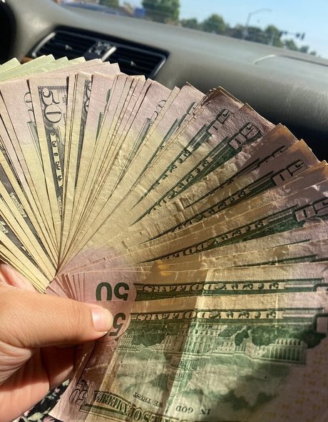 xolucina profile image