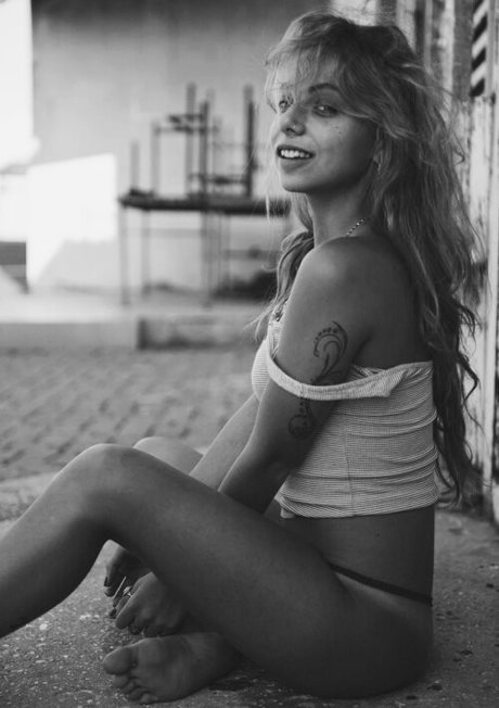 Tohar Fried model pornographic picture