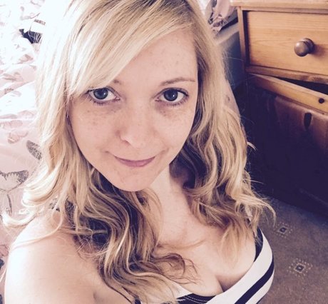 wife blowjob onlyfans hot nude pictures