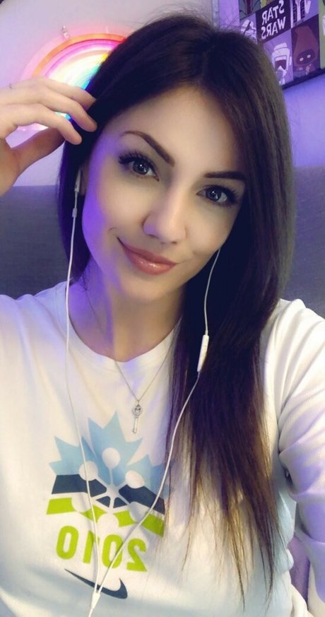 mature blonde onlyfans free xxx archive