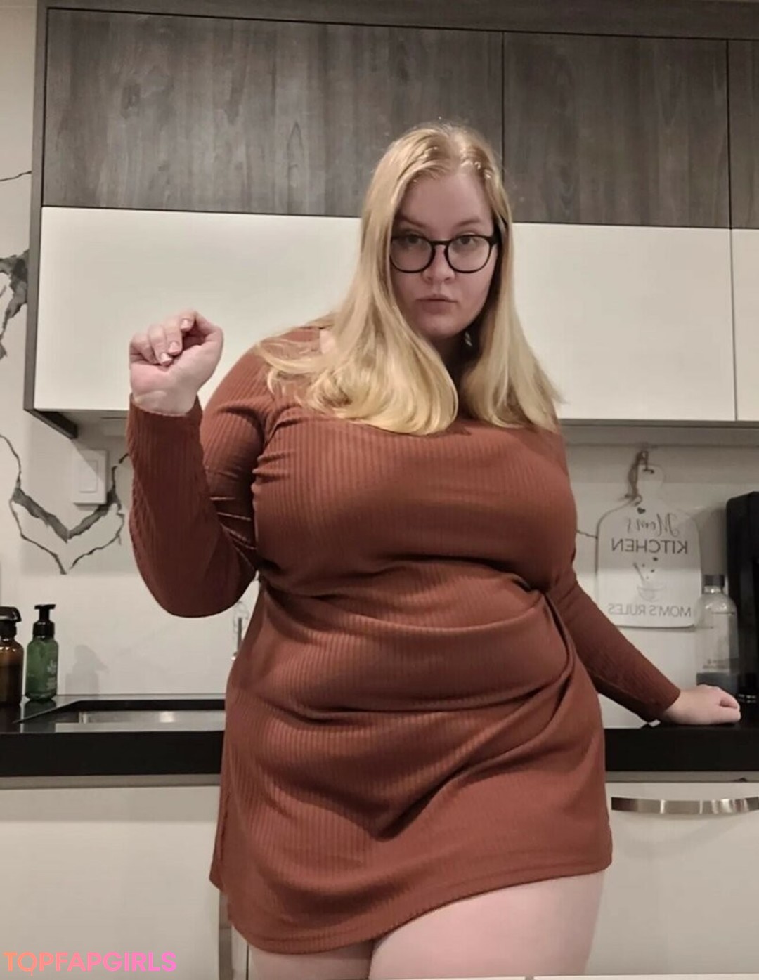 loser   queen sexy model image