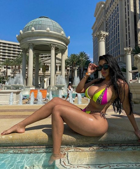 thaliamcix sexy star pics