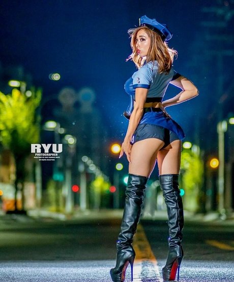 MakiRon pornstar xxx pics