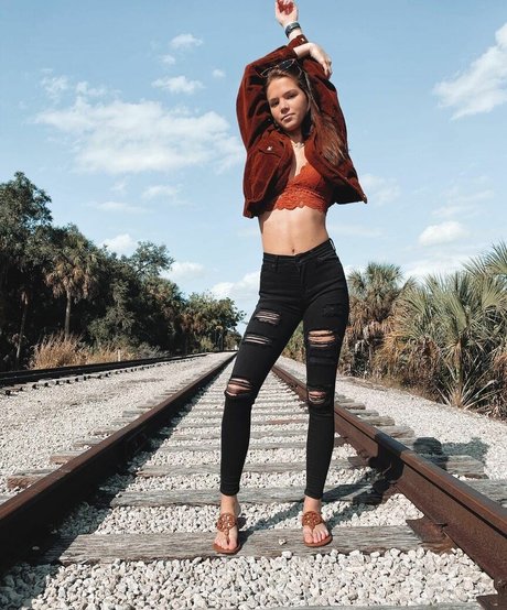 lillyackerman star free image