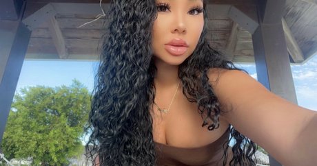 ohsoyoulily erotic pornstar pictures