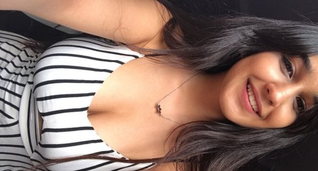 Lazypopa model erotic images