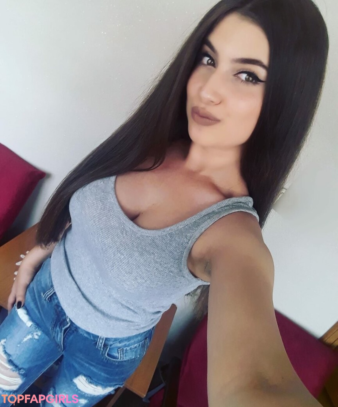 Coanda Mihaela naked pornstar image