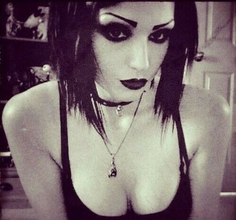 mature blonde onlyfans porno picture