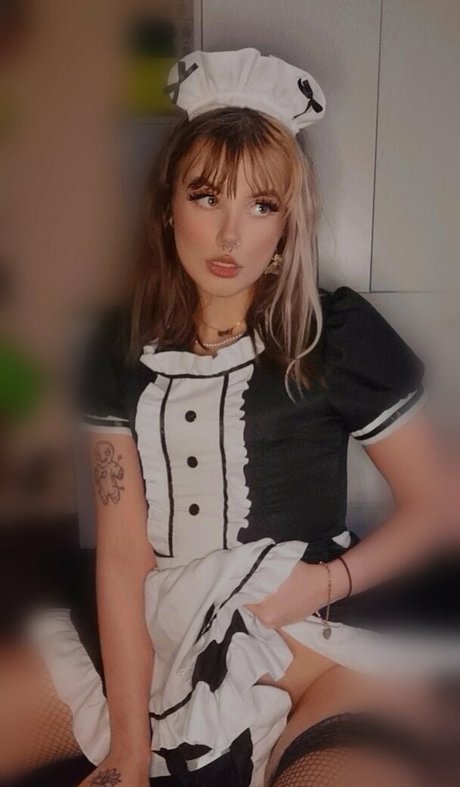 riahbrynn model nice image