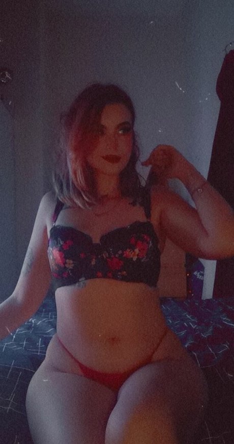 riahbrynn model perfect picture