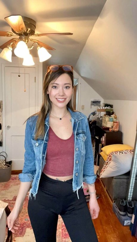 MoreLaceyisanerd model best image