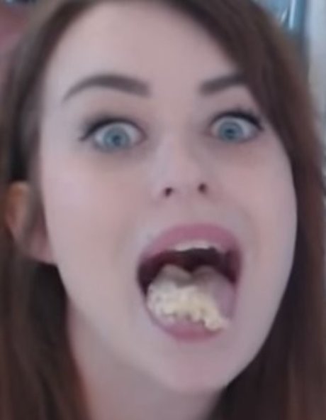 Naniheichou model nude pics