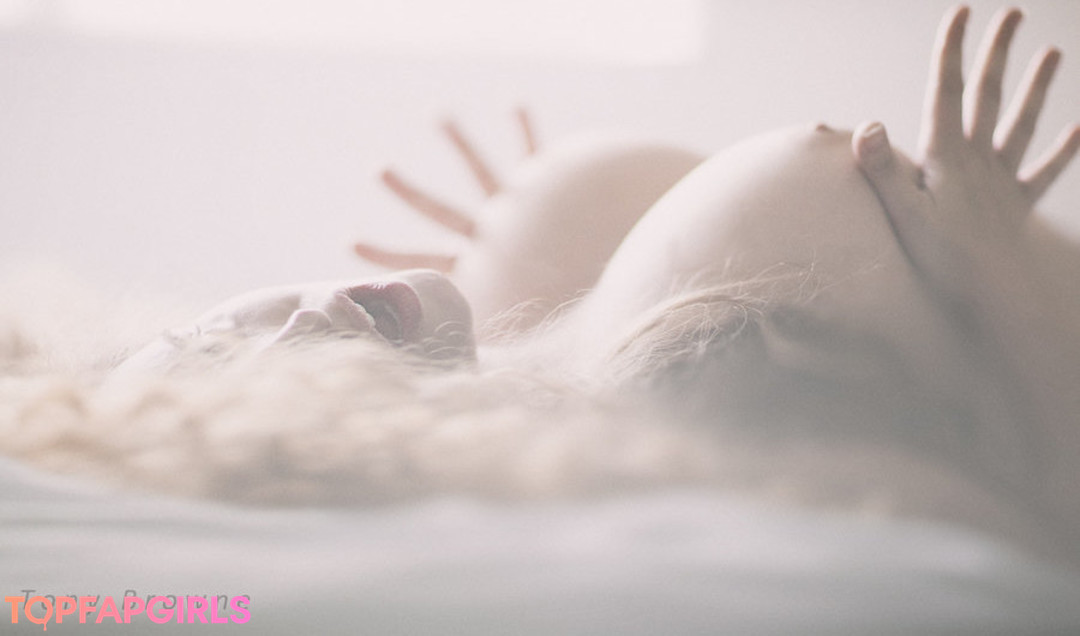 Emily Hamilton sex star image
