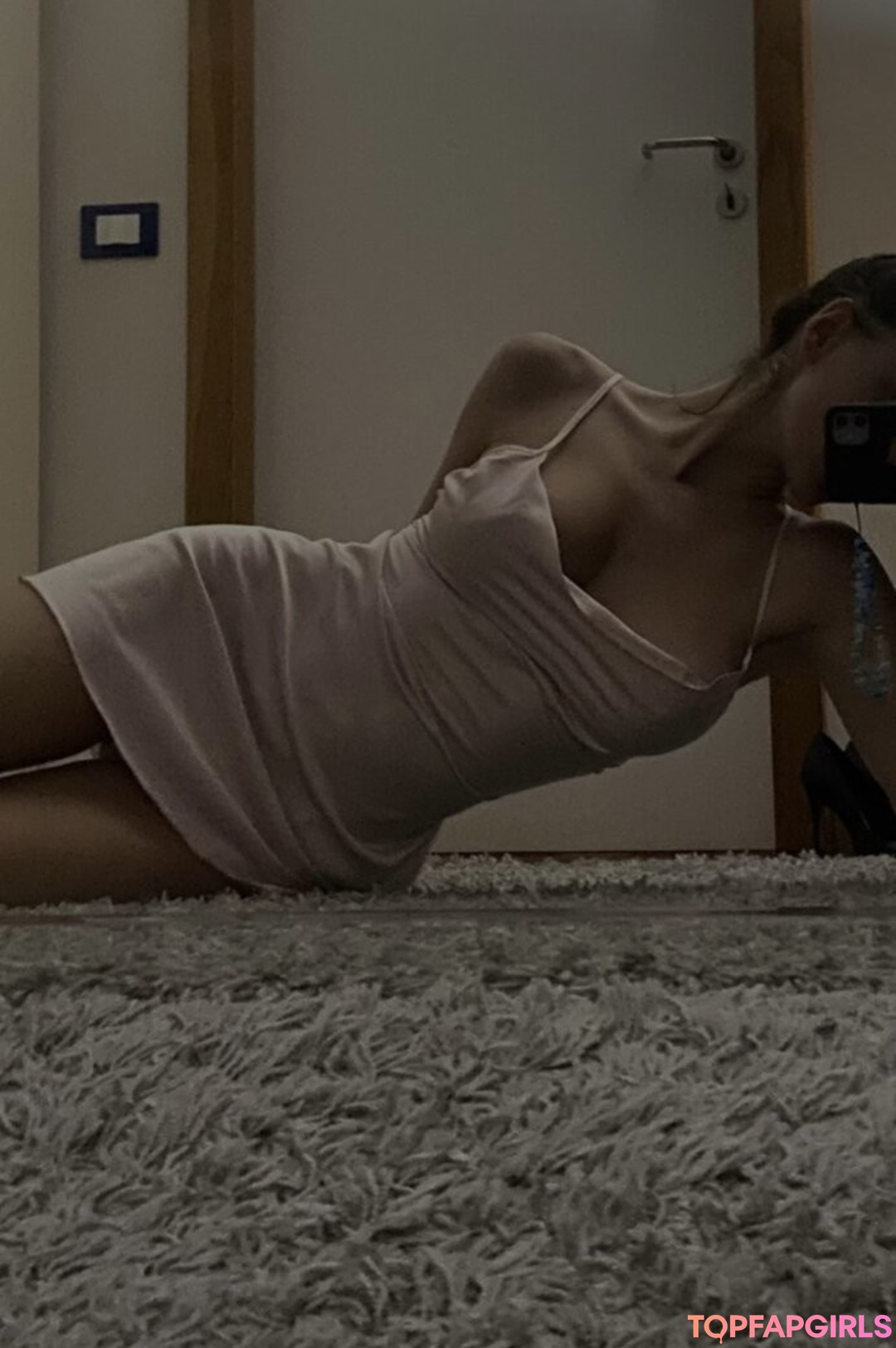 la lumi model art pic