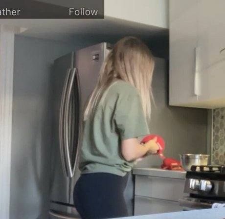 Mariss top profile image