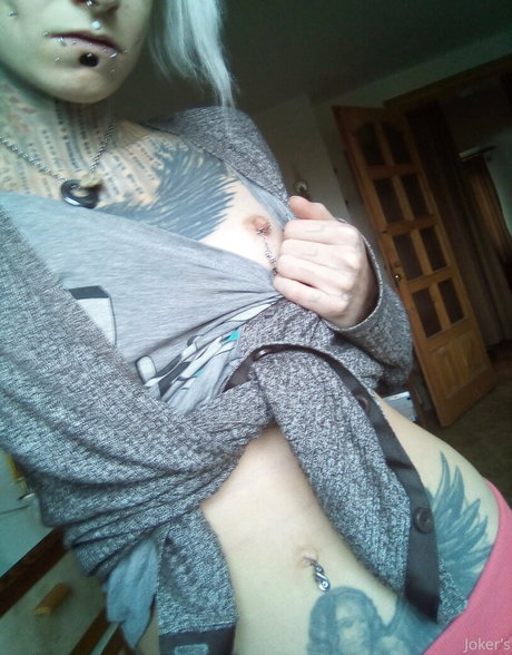 Jokers Harley Quinn nude actress picture