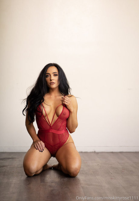 Alyssa Rose pornstar erotic gallery