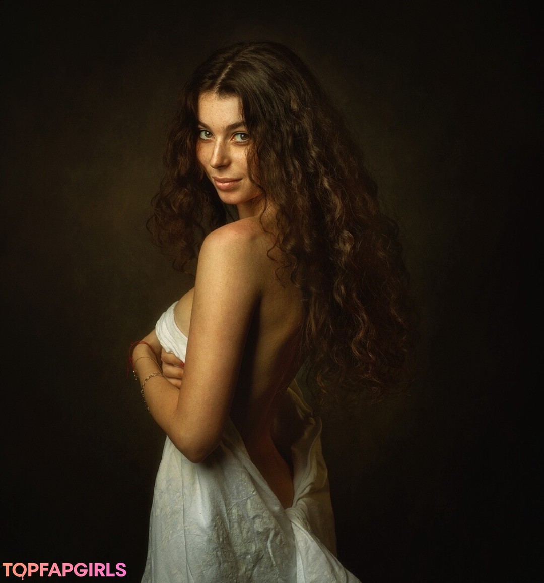Vlada Davidenk exclusive model archive